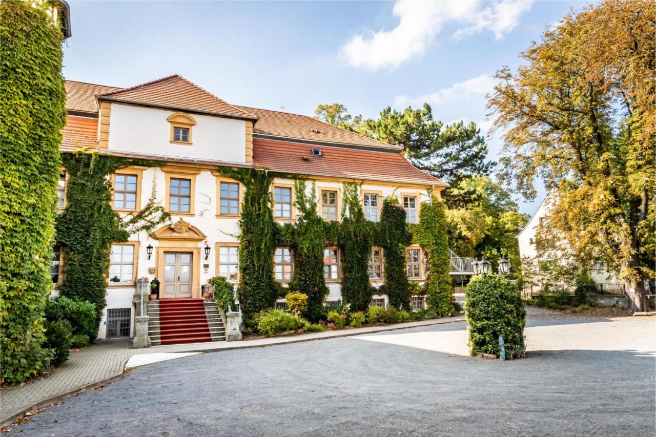 Stadtschloss Hecklingen*** Hecklingen  エクステリア 写真