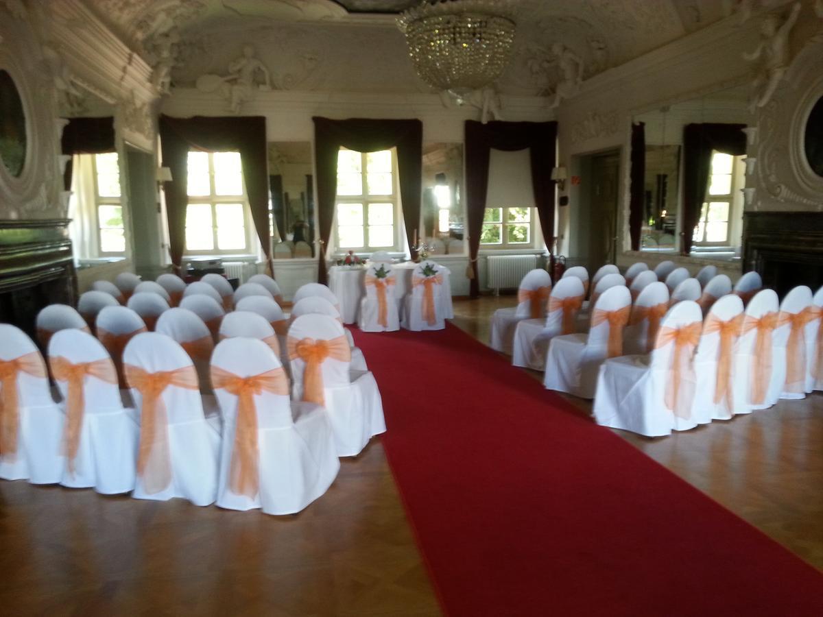 Stadtschloss Hecklingen*** Hecklingen  エクステリア 写真